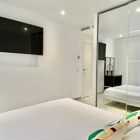 Διαμέρισμα 3d - *